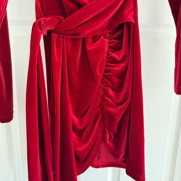 NWT SUPERDOWN Jaylin Red Velvet Draped Mini Dress Size S Revolve Party - Picture 9 of 10